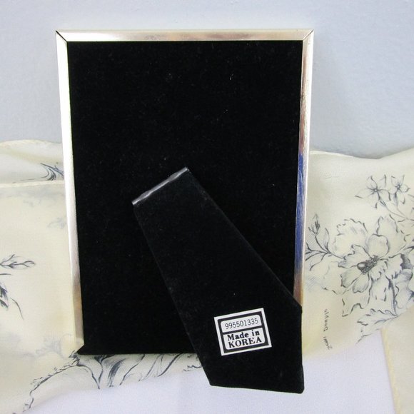 Target Home 3.5 x 5 Silver Tone Photo Frame - Picture 8 of 10